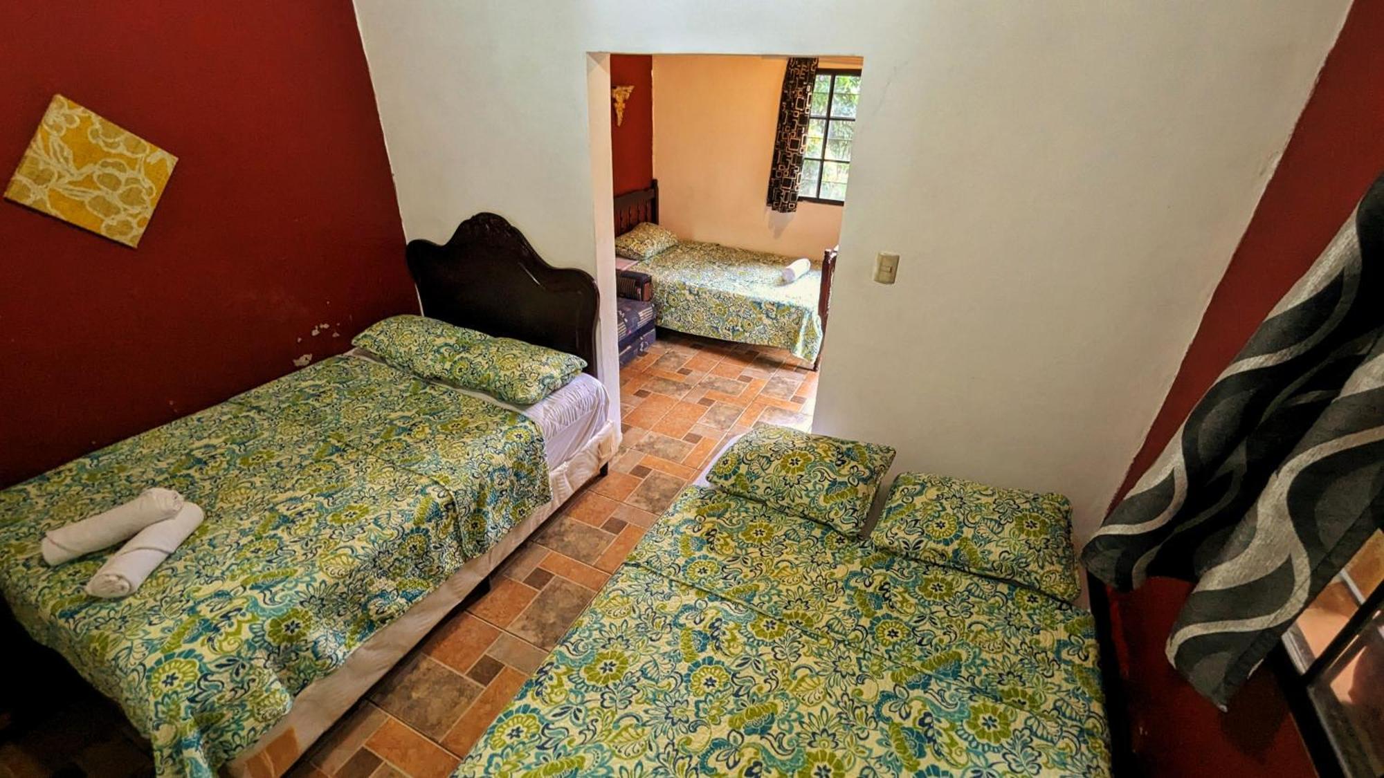 1961 Los Naranjos Hostal Екстер'єр фото