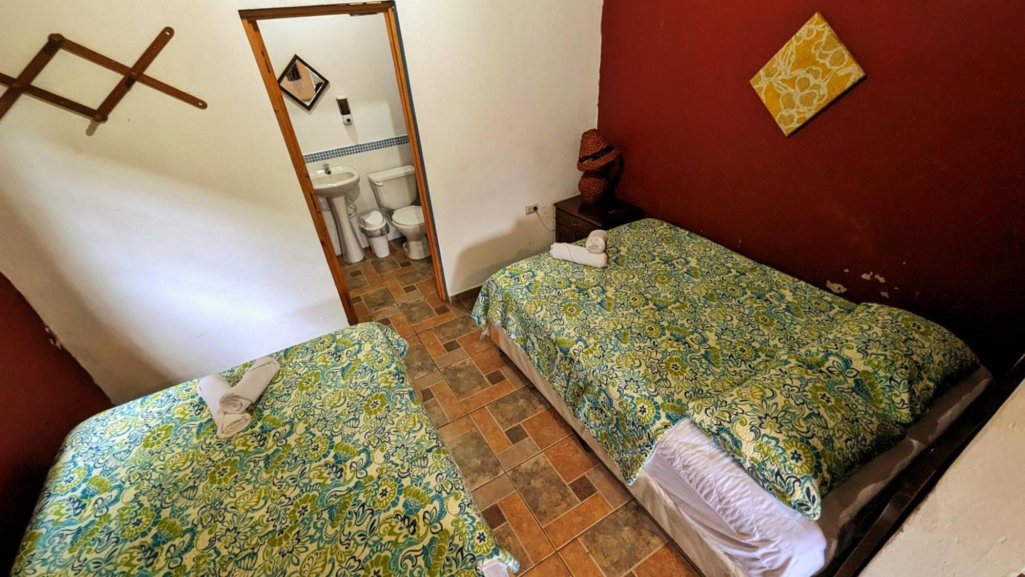 1961 Los Naranjos Hostal Екстер'єр фото