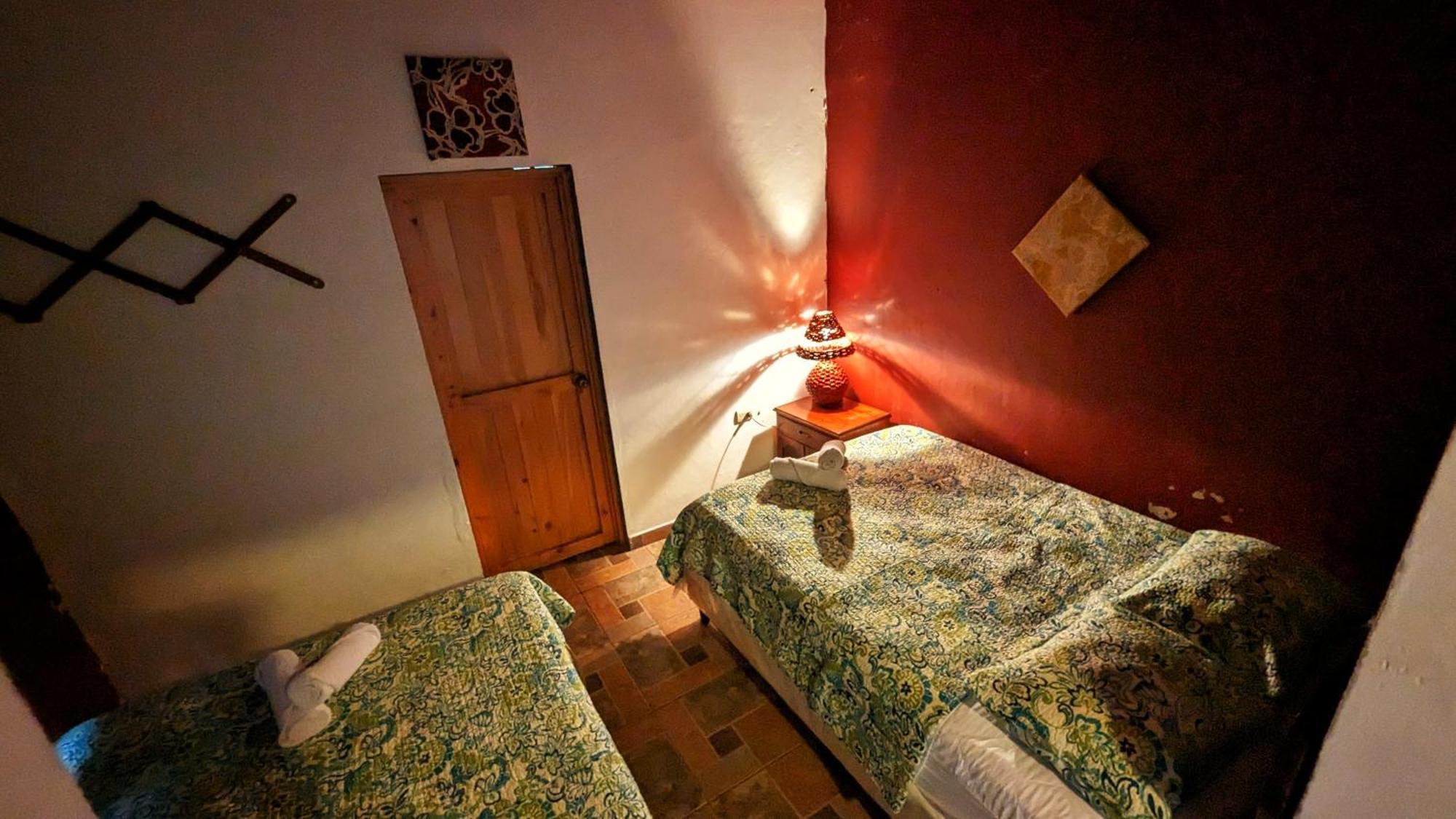 1961 Los Naranjos Hostal Екстер'єр фото